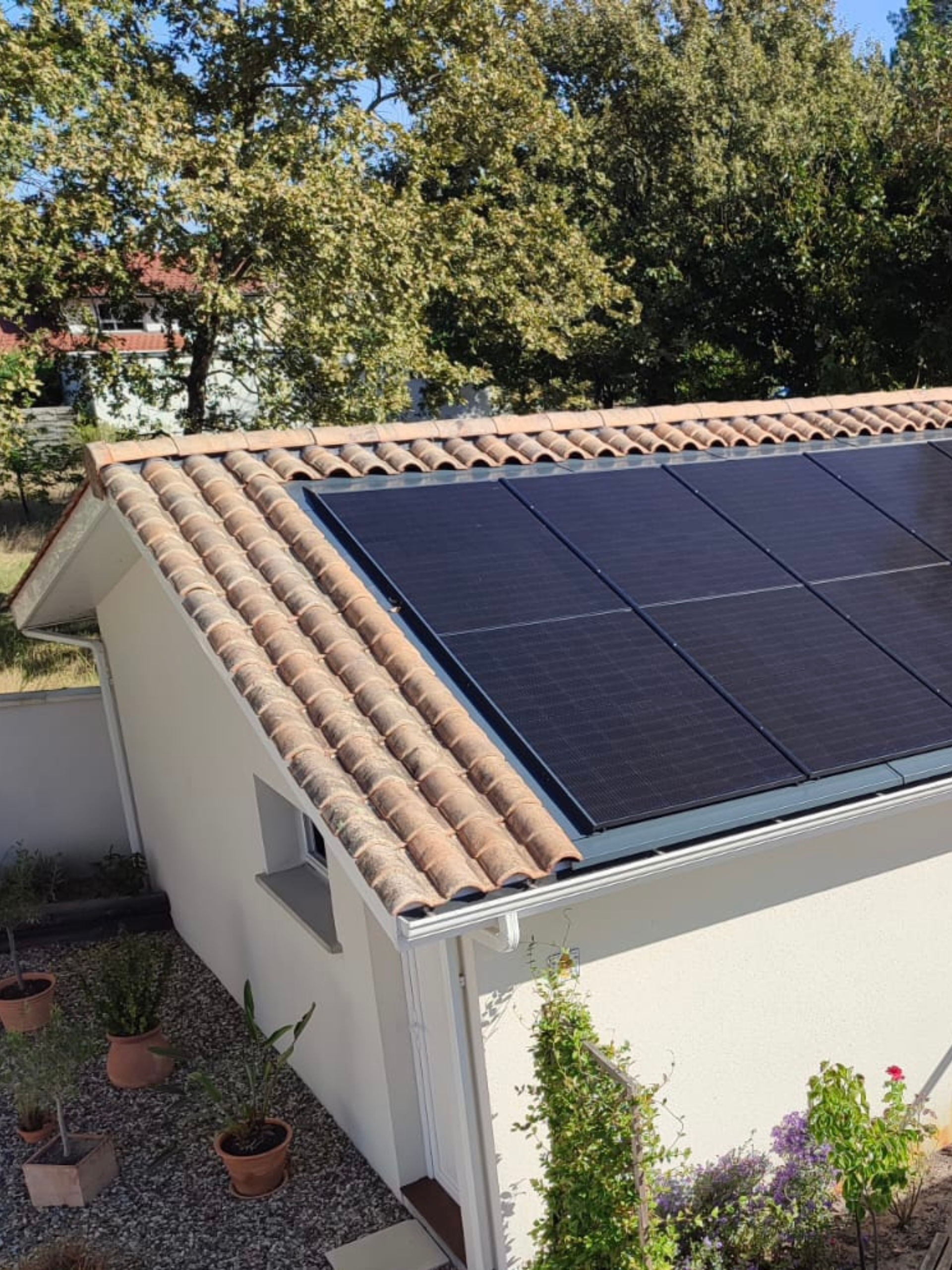 d&eacute;couvrez les aides photovolta&iuml;ques disponibles &agrave; m&eacute;rignac en 2024 pour optimiser votre investissement dans l'&eacute;nergie solaire. profitez des subventions, cr&eacute;dits d'imp&ocirc;t et primes pour r&eacute;duire vos co&ucirc;ts et favoriser une transition &eacute;nerg&eacute;tique responsable.