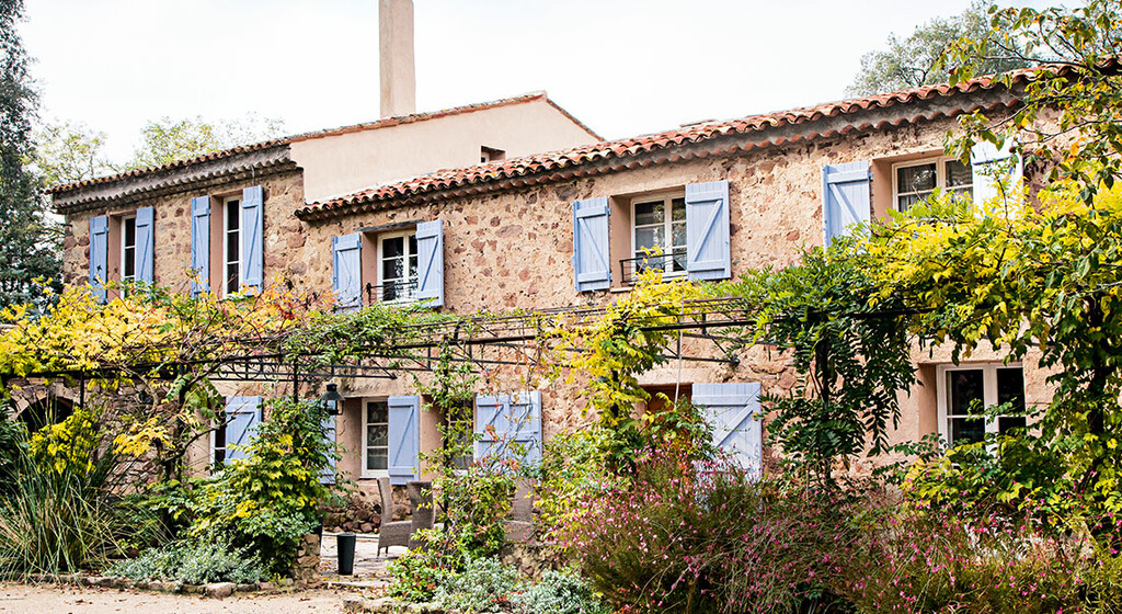 d&eacute;couvrez comment l'autoconsommation &agrave; la bastide peut optimiser votre efficacit&eacute; &eacute;nerg&eacute;tique tout en r&eacute;duisant vos factures d'&eacute;lectricit&eacute;. adoptez une approche durable et autonome en produisant votre propre &eacute;nergie.