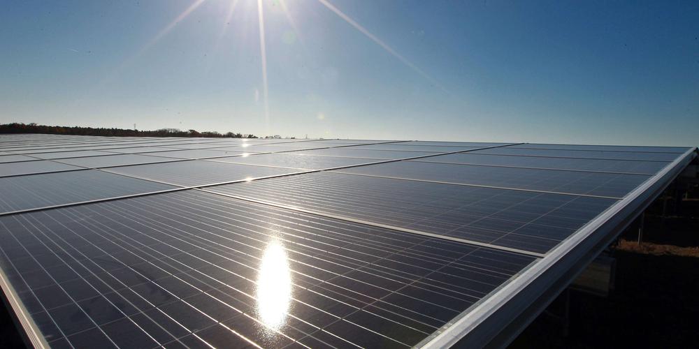 d&eacute;couvrez notre analyse approfondie sur bordeaux centrale solaire. nous examinons les critiques, les performances et l'impact environnemental de cette installation, ainsi que les avis des utilisateurs et des experts pour une vue d'ensemble compl&egrave;te.