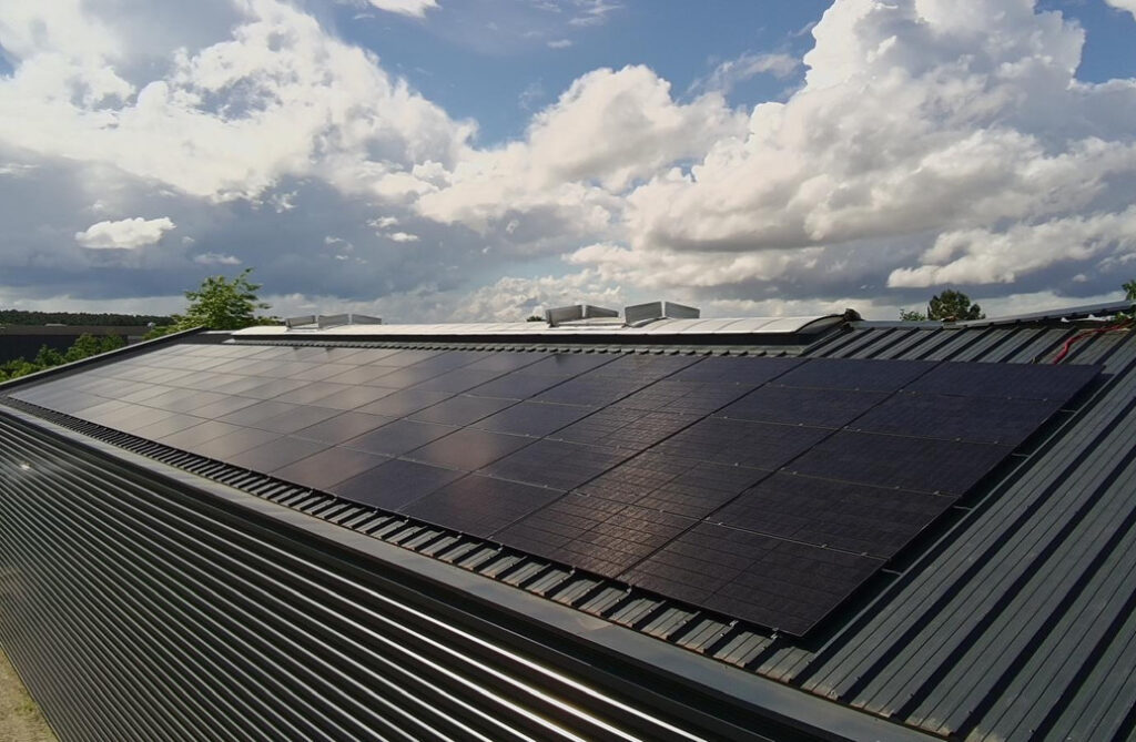 d&eacute;couvrez nos services d'installation solaire &agrave; bordeaux. profitez d'une &eacute;nergie renouvelable, r&eacute;duisez vos factures et contribuez &agrave; la protection de l'environnement gr&acirc;ce &agrave; nos solutions sur mesure.