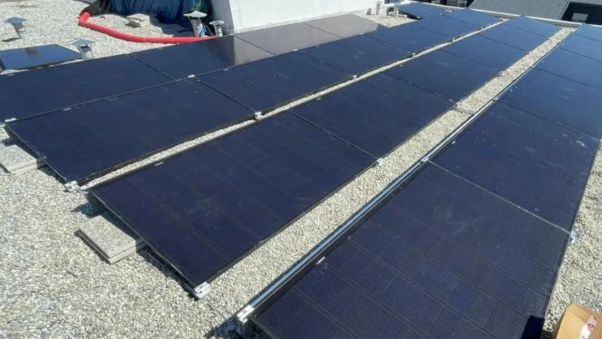 installez des panneaux solaires &agrave; bordeaux en 2025 et optez pour une &eacute;nergie renouvelable et &eacute;conomique. profitez des aides et subventions disponibles pour transformer votre toiture en source d'&eacute;nergie durable. contactez nos experts pour un devis personnalis&eacute; et commencez votre transition &eacute;nerg&eacute;tique d&egrave;s aujourd'hui.