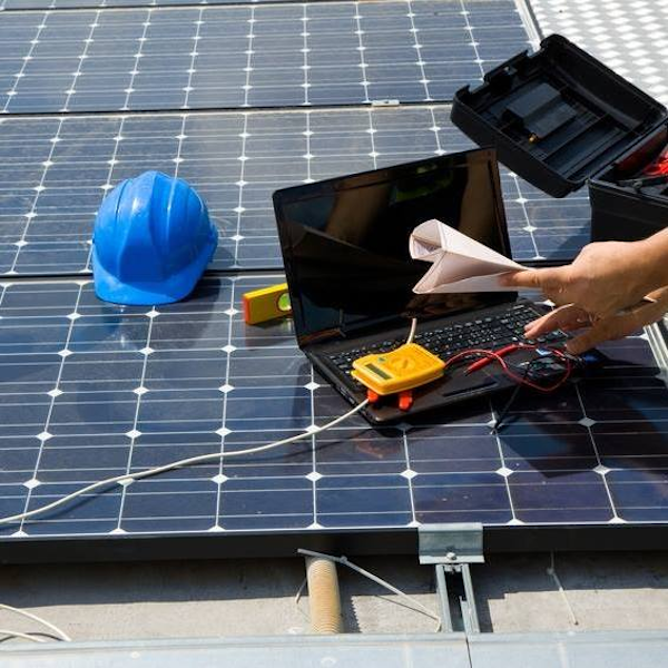 d&eacute;couvrez nos solutions de panneaux solaires &agrave; m&eacute;rignac. profitez d'une &eacute;nergie verte et &eacute;conomique tout en contribuant &agrave; la protection de l'environnement. installation rapide et adapt&eacute;e &agrave; vos besoins.